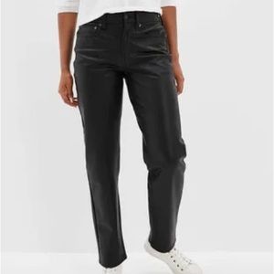 AE Stretch Vegan Leather '90s Straight Pant